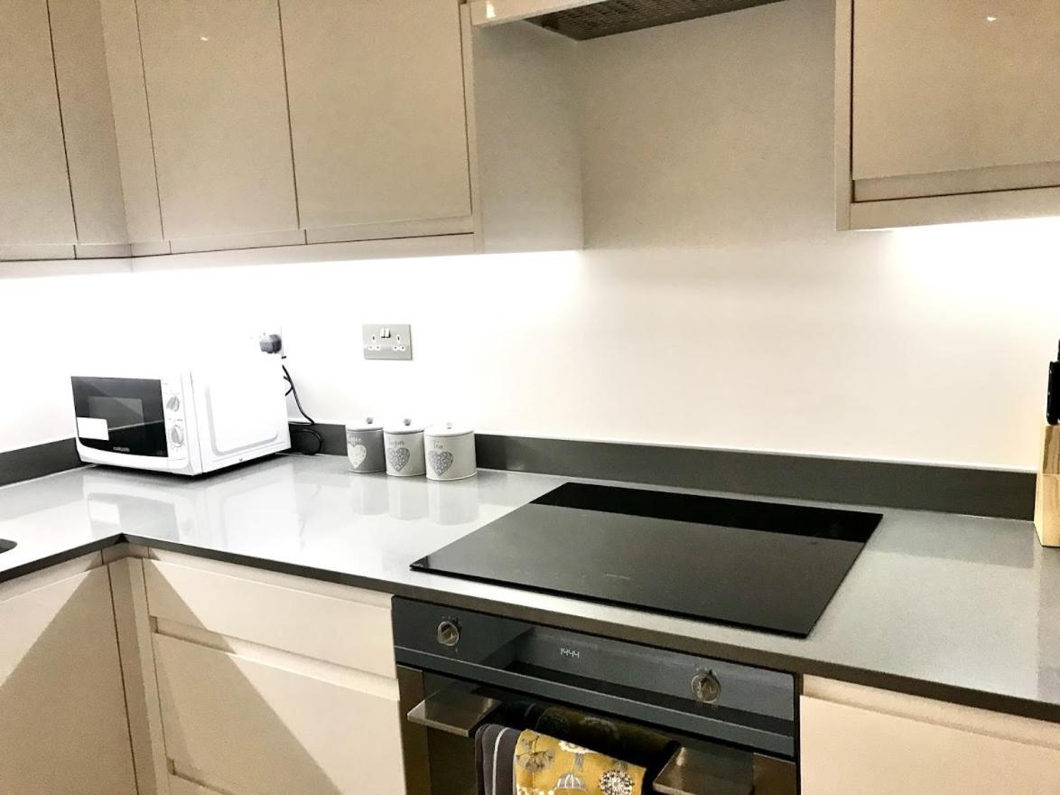 Maplewood Luxurious One-Bed Flat With Free Parking Hotel St Albans Kültér fotó